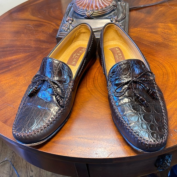MEZLAN 1968 Other - MEZLAN SHOES SIZE 10 1/2 M.  BLACK WITH BRAIDED BOW.  CROCODILE